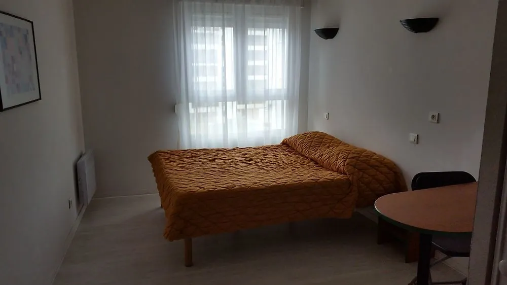 Appart'Hotel Laureades Clermont-Ferrand Centre Jaude 2*,